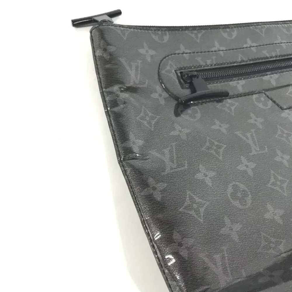 LOUIS VUITTON MonogramEclipse Glaze Exclusive to Japan Pochette-Cosmos